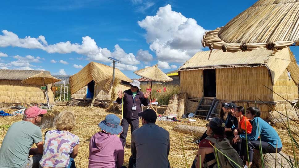 Tour Isla Uros Puno Perú