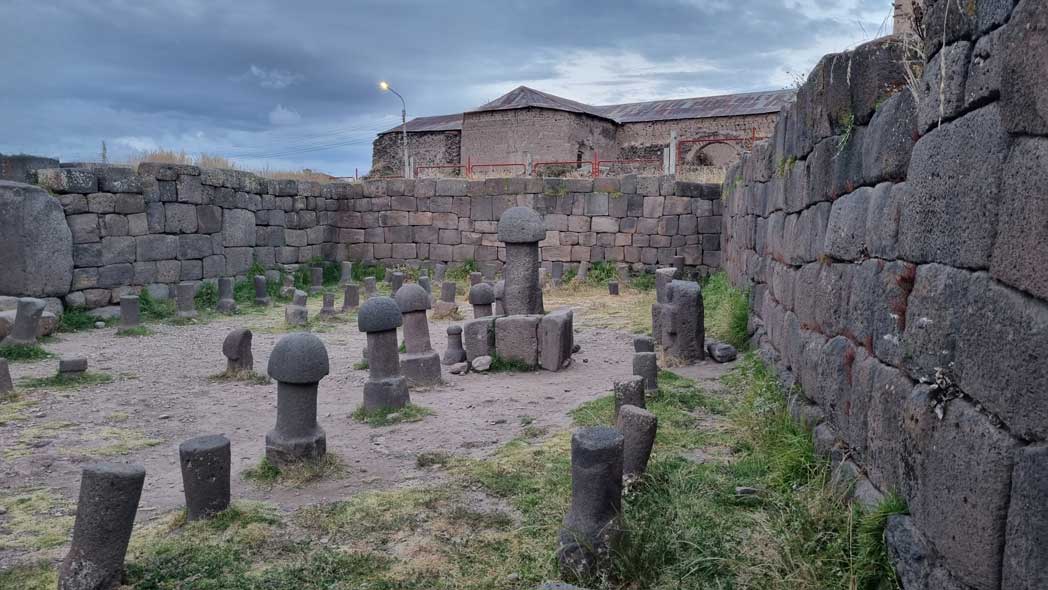 tour Chucuito Inca Uyo Templo de la fertilidad Puno Peru