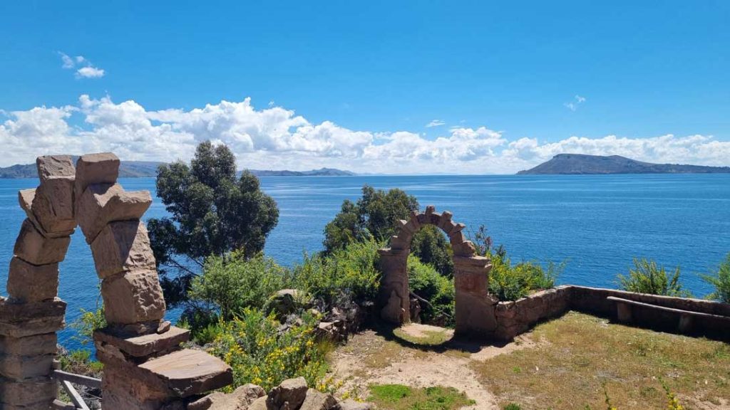 tour Isla Taquile Puno Perú